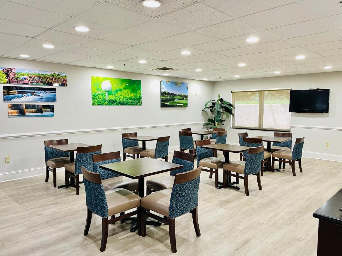 Comfort Inn & Suites Augusta Fort Eisenhower Area Extérieur photo