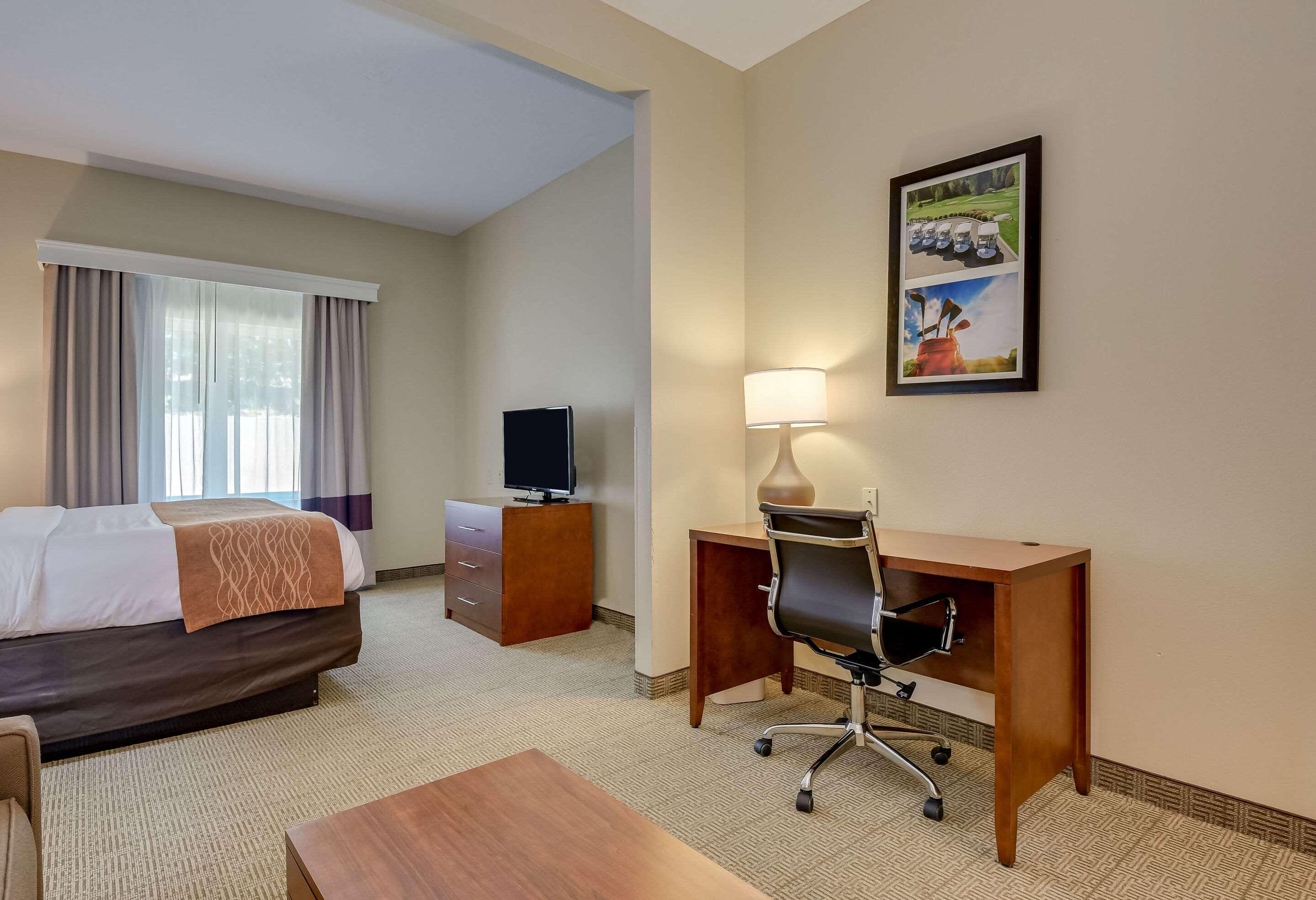 Comfort Inn & Suites Augusta Fort Eisenhower Area Extérieur photo