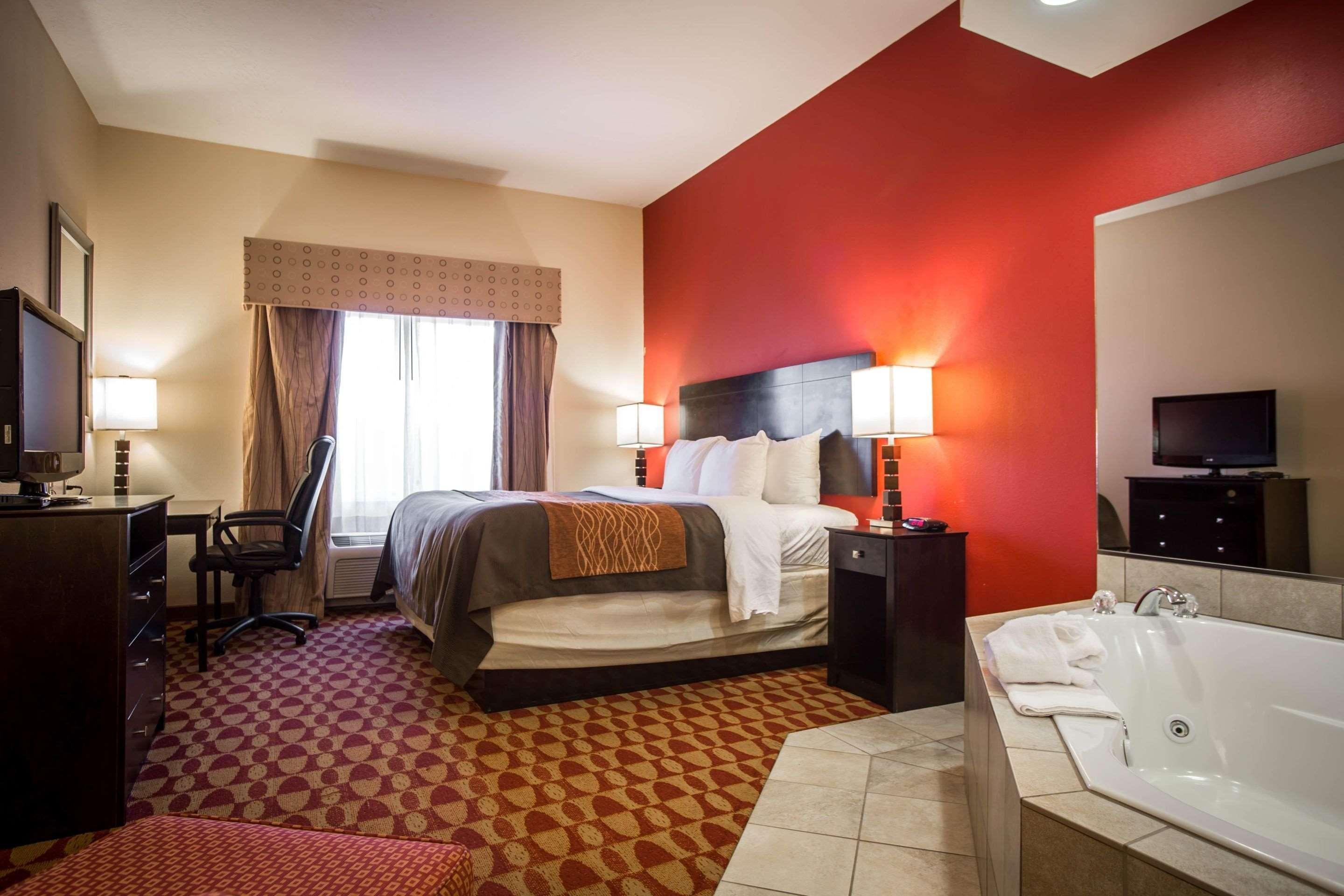 Comfort Inn & Suites Augusta Fort Eisenhower Area Extérieur photo