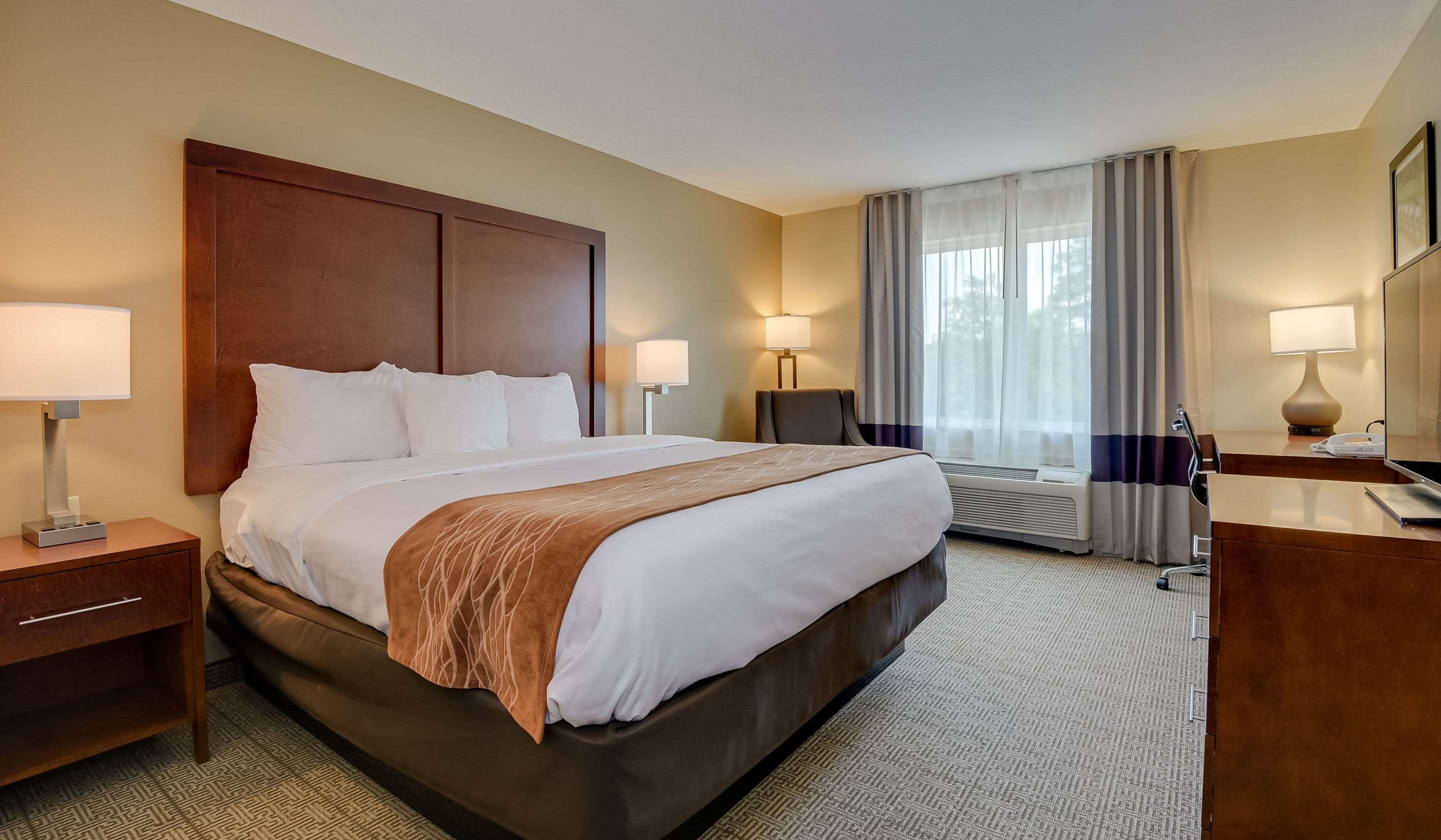 Comfort Inn & Suites Augusta Fort Eisenhower Area Extérieur photo