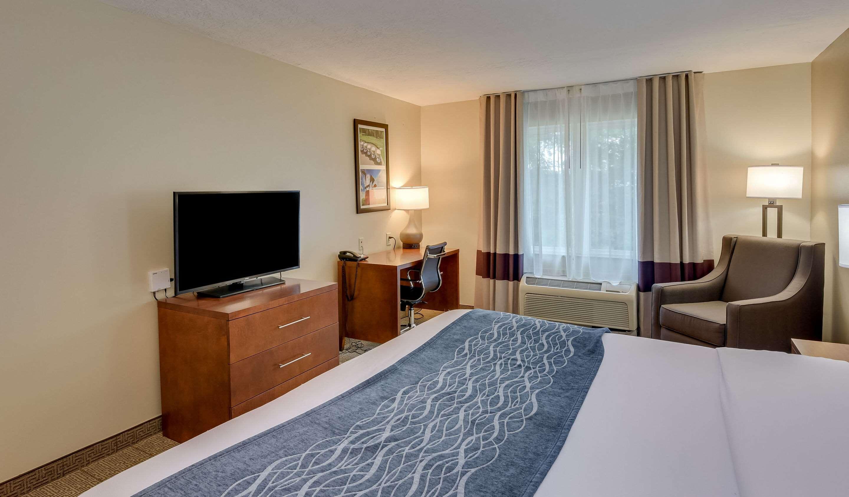Comfort Inn & Suites Augusta Fort Eisenhower Area Extérieur photo