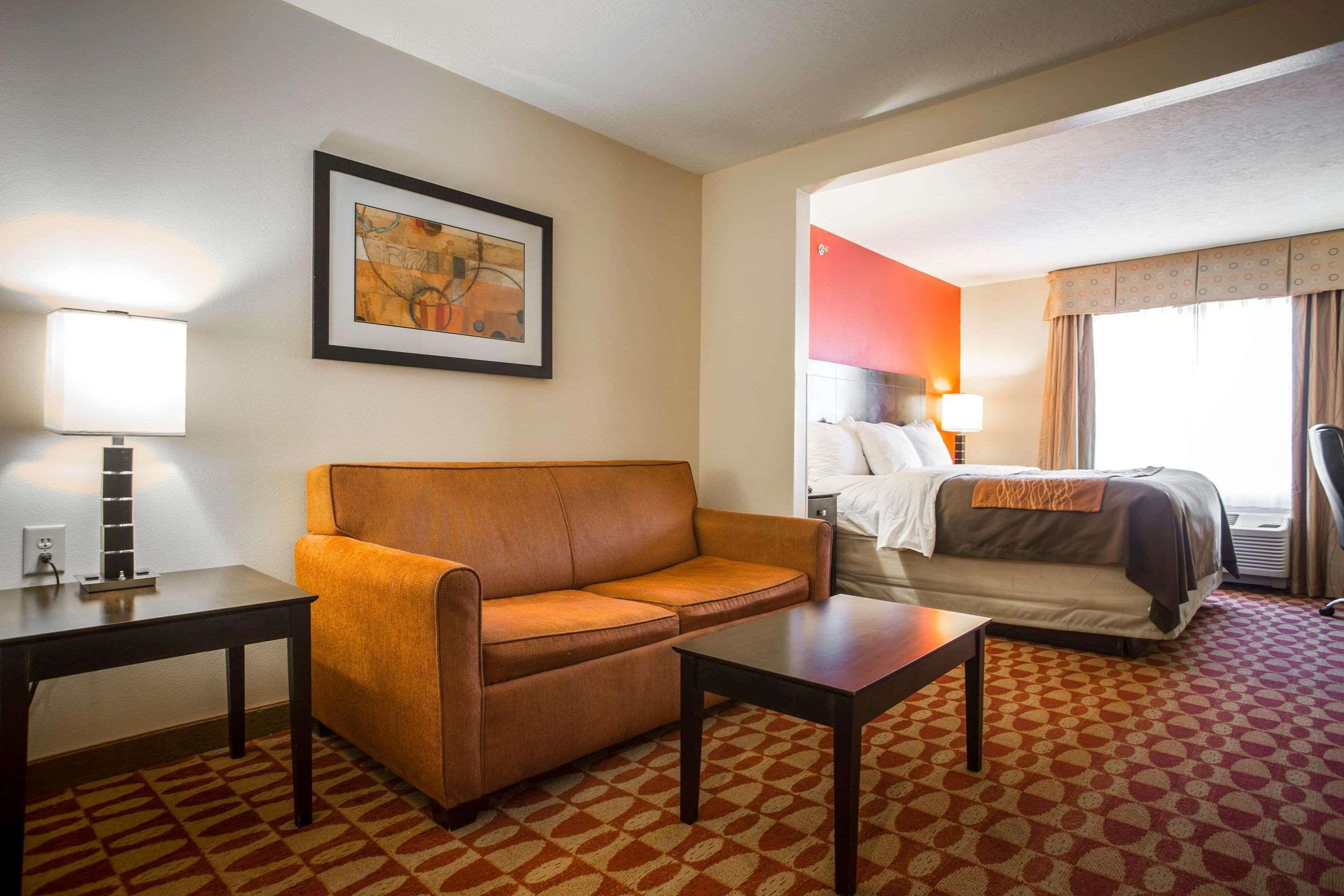 Comfort Inn & Suites Augusta Fort Eisenhower Area Extérieur photo